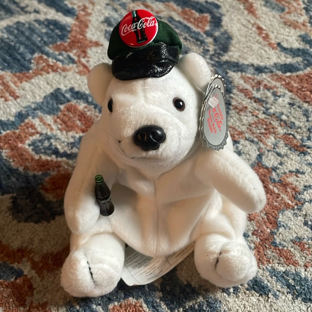 1997 blockbuster collectible polar bear with driver hat